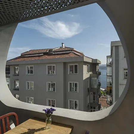 Appartement Cool Bright 2bd Cozy - Balconysea View! #261 Istanboel